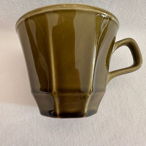 Very Rare find, Set of 4, Homer Laughlin, Dover Pattern, Cups with Saucers - Picture 7 of 8